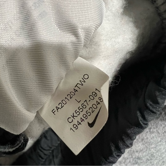 Nike Hybrid Kylian Gray Girls Jogger Sweatpants Size Large - Picture 10 of 16